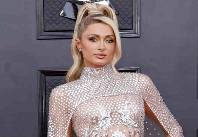 Seks sembolü Paris Hilton, 'Aseksüel olduğumu sanıyordum' diyor Seks sembolü Paris Hilton, 'Aseksüel olduğumu sanıyordum' diyor
