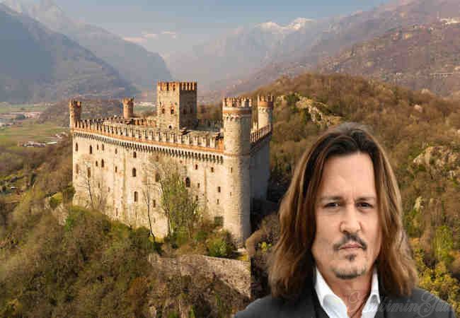 Johnny Depp Torino yakınlarında bir şato satın almak istiyor. : Magazin Haberleri!