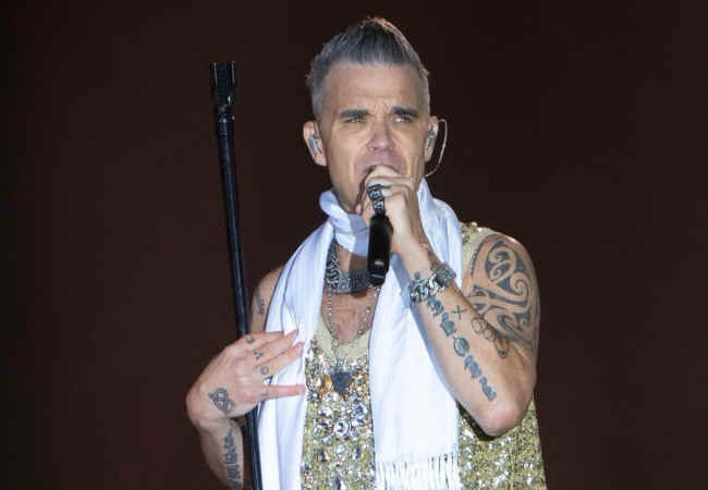 Robbie Williams: Sidney konserinde ciddi kaza hayranı komada : Magazin Haberleri!