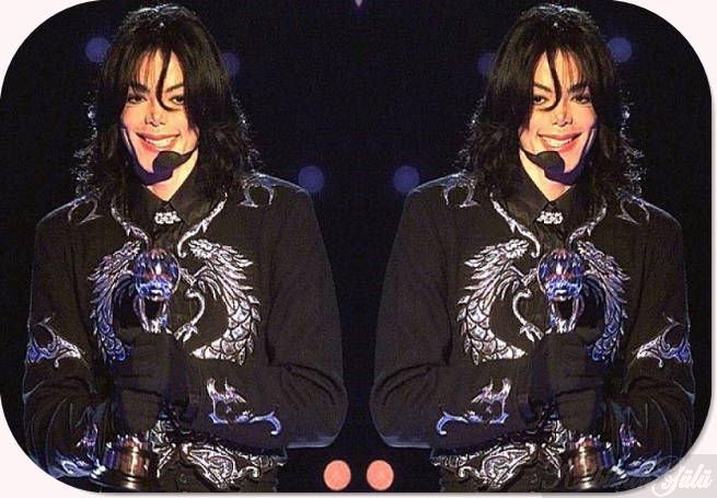 Michael Jackson’ın Yakın dostları cinsel istismar, ve çocuk ticaretiyle suçluyor.