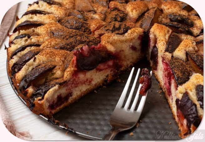 Mevsimlik pastalar: Lezzet düşkünleri için meyveli erikli kek.