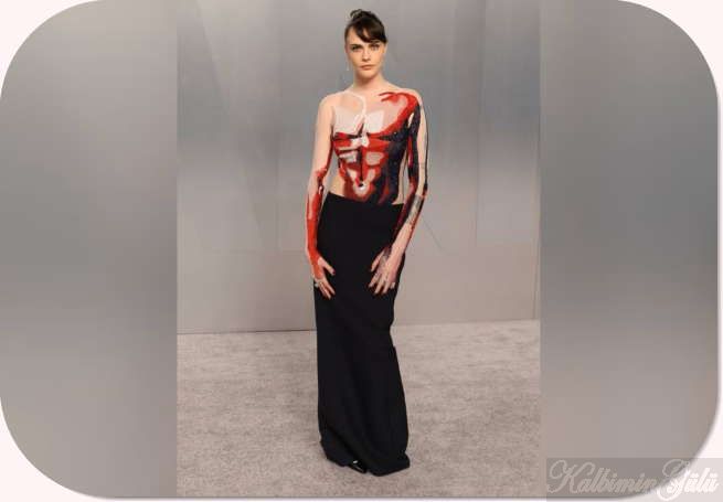 Cara Delevingne: Oscar partisinde adeta bir moda sanat eseriyle boy gösterdi. : Son Dakika Magazin Haberleri.