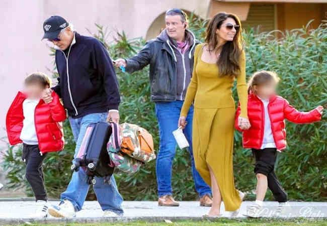 Clooney Clooney, çocukların çantalarını taşıyor: Hadi bakalim okula! : Magazin Haberleri!
