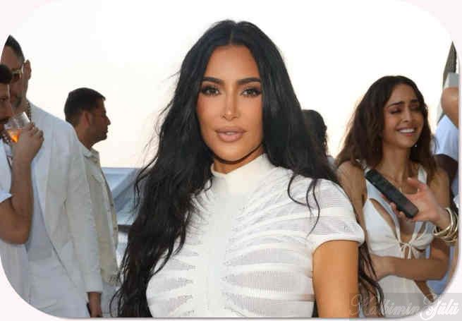 Kim Kardashian tarzı plaj dalgaları bu yaz da yine trend saç modeli.
