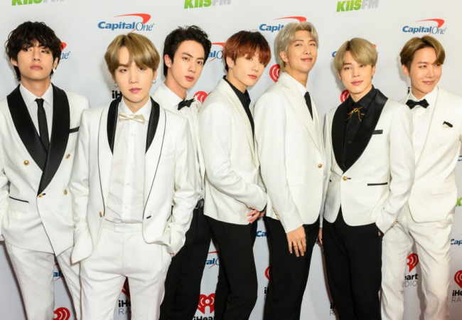 K-pop erkek grubu BTS, muhteşem bir geri dönüş yaptı.