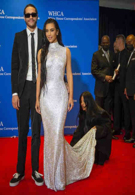 Kim Kardashian ve Pete, çocuk gibi birbirine aşiklar!. Magazin Haberleri