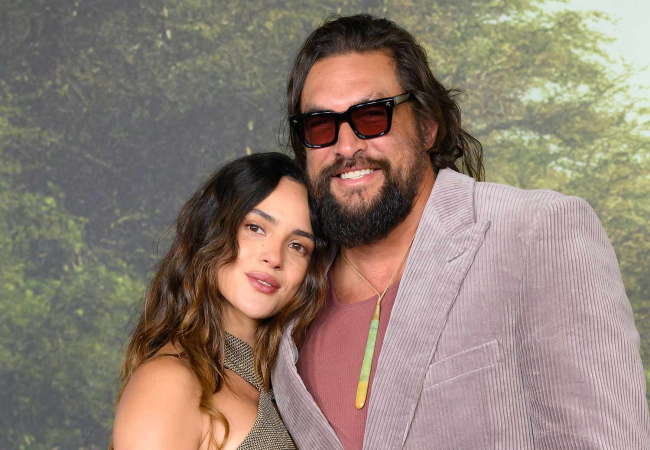 “Aquaman” yağmur’dan Kaçıyor.