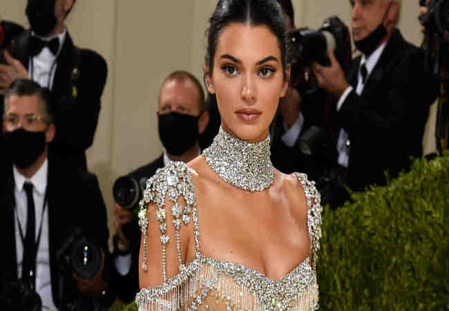 Kendall Jenner, yaz tatili için teknesiyle Türkiye'ye geliyor. Magazin Haberleri