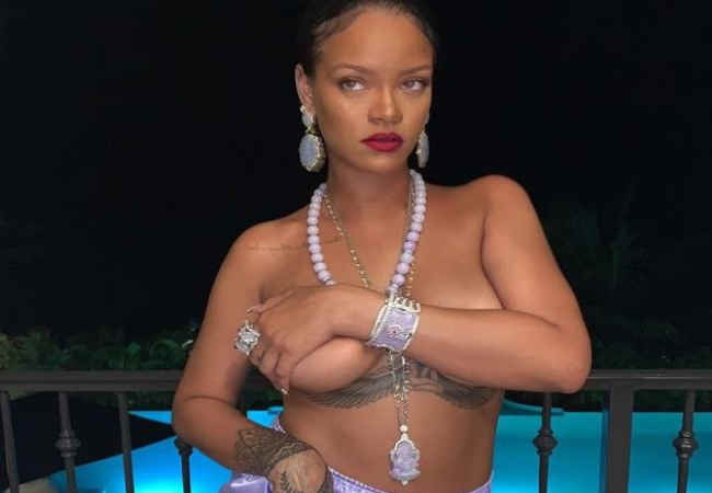 Magazin Haber | Ünlü Sarkıcı Rihanna Hindistan la alay etti