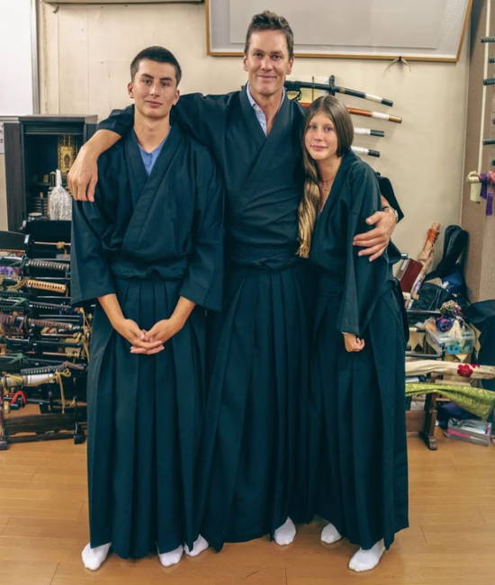 Tom Brady, Instagram'da Japonya seyahatinden övgüyle bahsediyor.