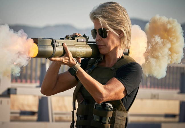 “Terminator” serisinin altıncı filmi olan “Terminator: Dark Fate”te Linda Hamilton, bir kez daha ikonik rolüyle izleyici karşısına çıktı.